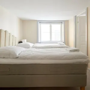 Lejlighed Balcony Apt - Center, 50m To The Metro, København